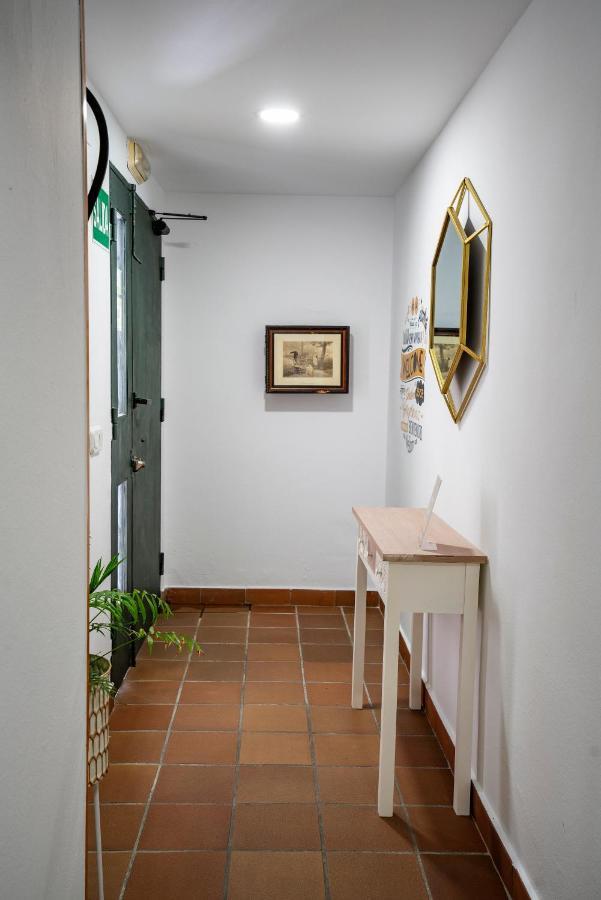 Hostal Plaza De Italia Caces Zewnętrze zdjęcie