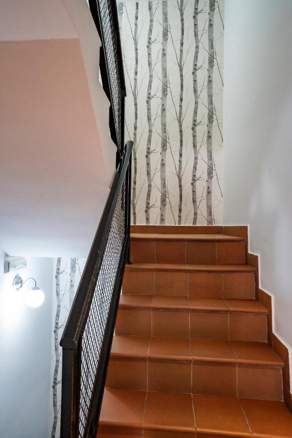 Hostal Plaza De Italia Caces Zewnętrze zdjęcie