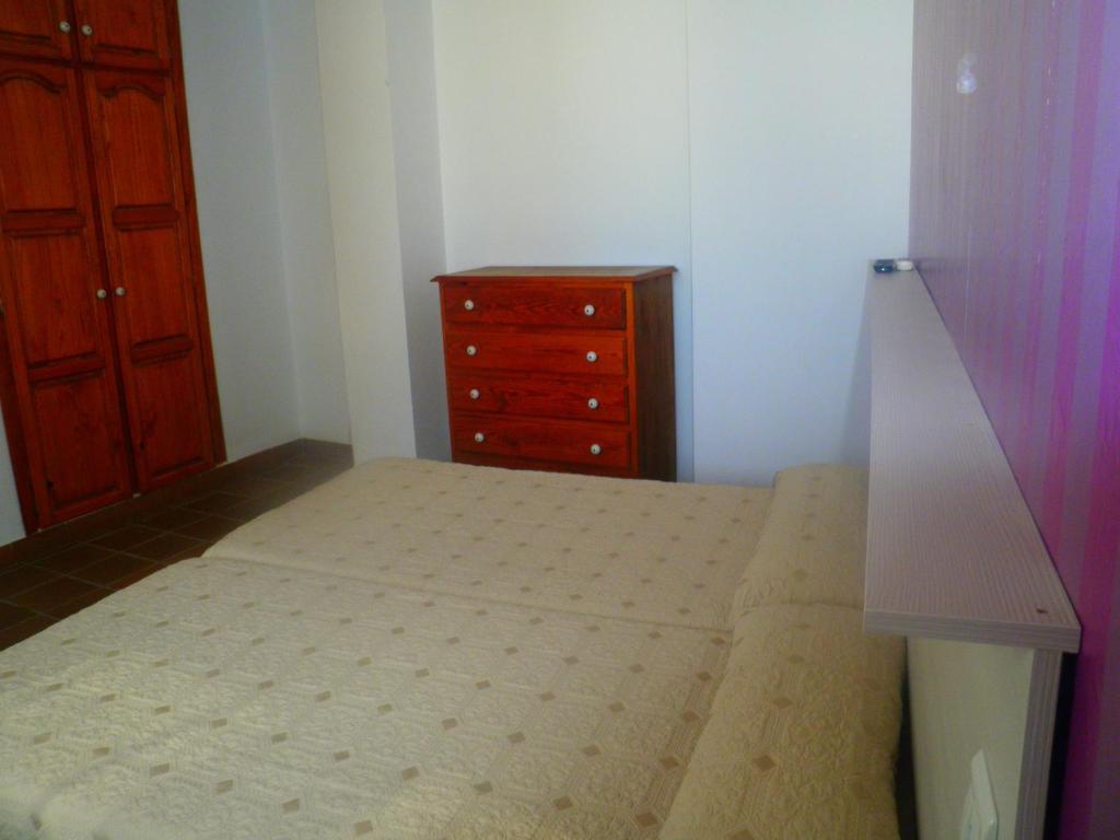Hostal Plaza De Italia Caces Pokój zdjęcie
