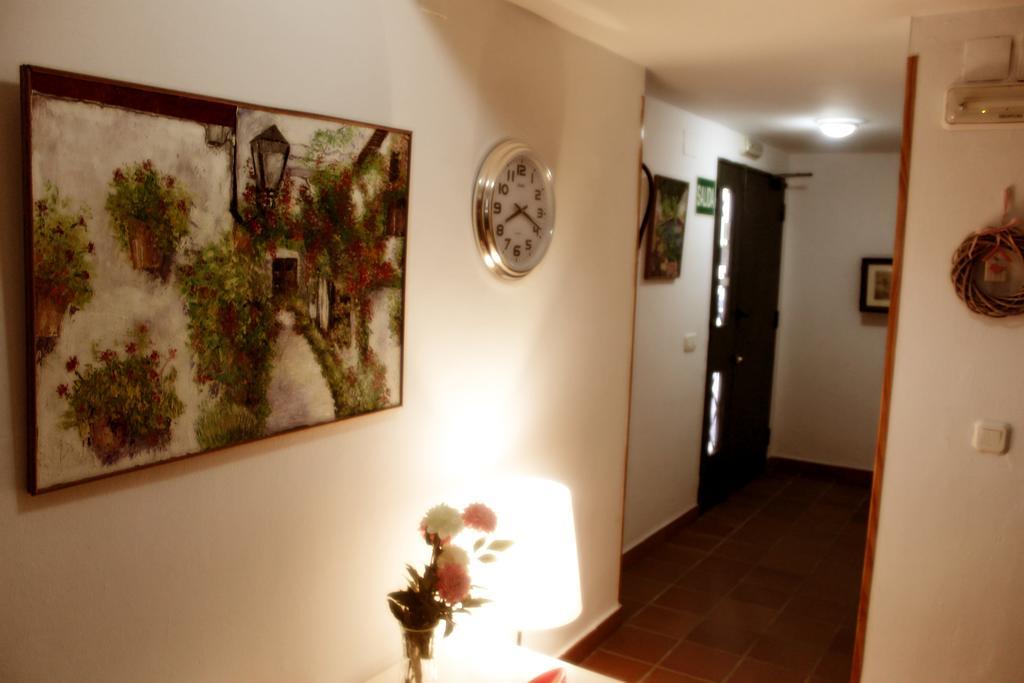 Hostal Plaza De Italia Caces Zewnętrze zdjęcie